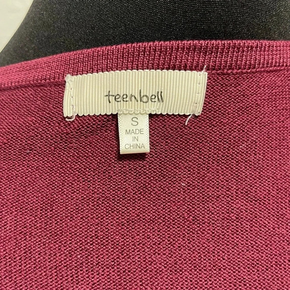 TeenBell Women’s Burgundy/White Colorblock Striped Crewneck Sweater Small - Picture 5 of 5